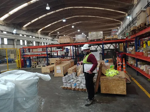 Inspección de seguridad e higiene en planta logística de almacenamiento