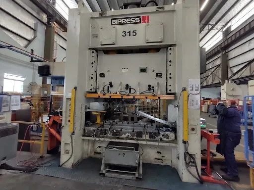 Prensas y Maquinaria Industrial de Gran Porte